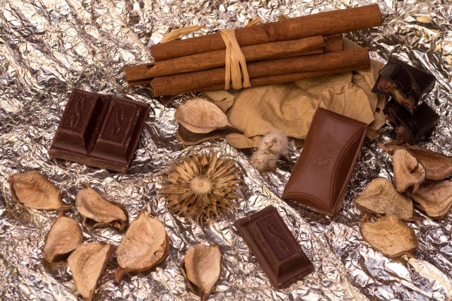 still-life-715153_1920